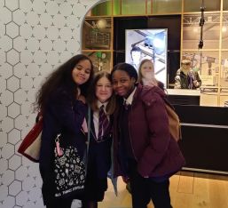 D & T Students Visit Design Museum
