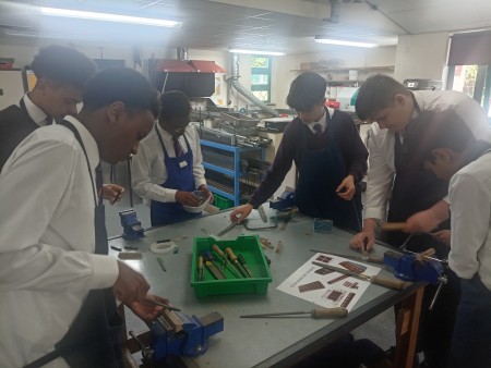 Yr 10 engineers